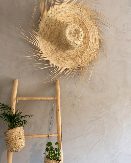 AMALOU - Chapeau mural en palme - Franges naturelles