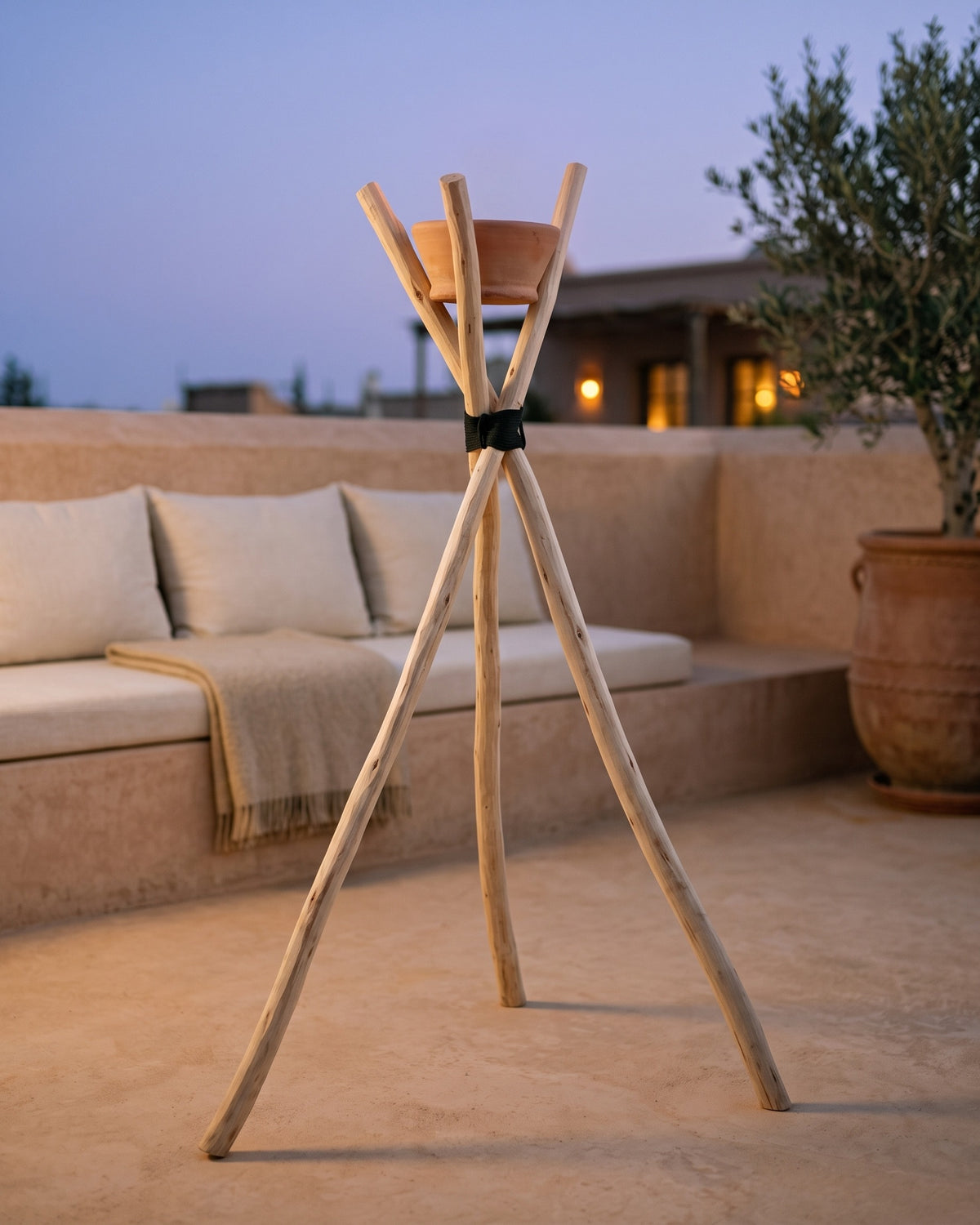 SEHEB - Porte-bougie trépied en bois naturel — la gamme 150 cm