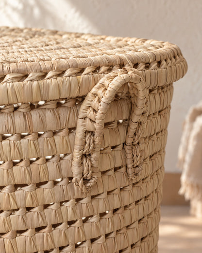 TILILA - Panier à linge en palme - Rond — détail du tressage